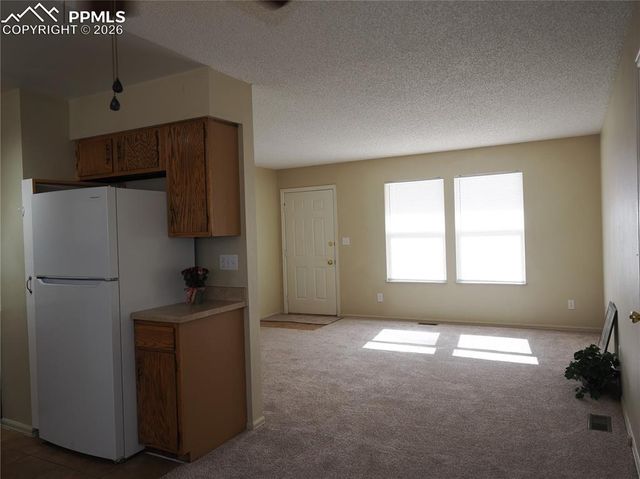 6870 Chippewa Road, Colorado Springs, CO 80915