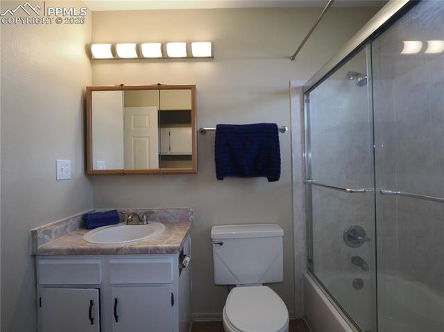 6870 Chippewa Road, Colorado Springs, CO 80915