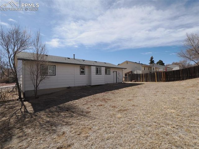 6870 Chippewa Road, Colorado Springs, CO 80915