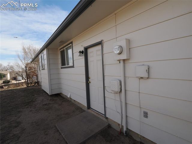 6870 Chippewa Road, Colorado Springs, CO 80915