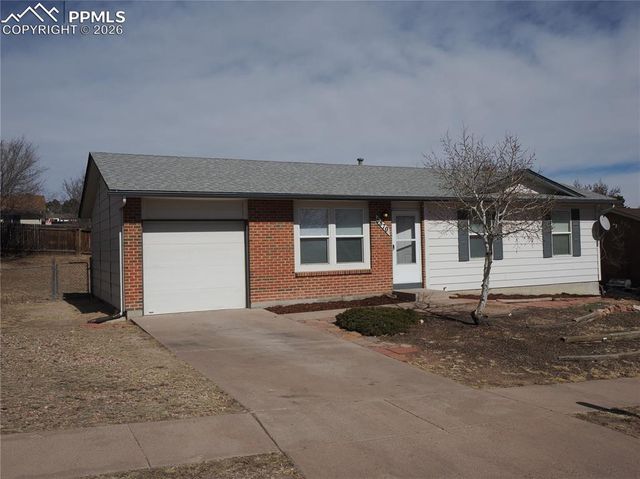 6870 Chippewa Road, Colorado Springs, CO 80915