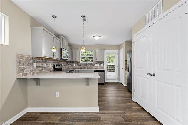 3837 Copperfield Court, High Point, NC 27265