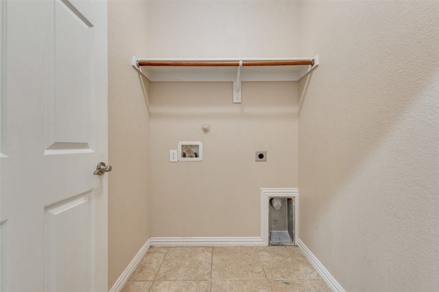 1404 Ashby Drive, Lewisville, TX 75067