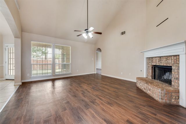 1404 Ashby Drive, Lewisville, TX 75067