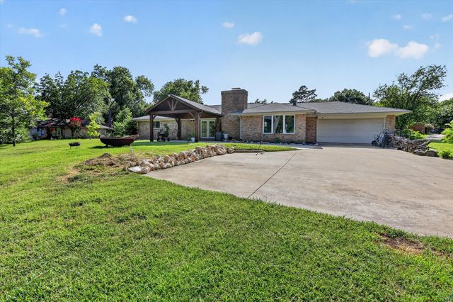 1438 Vicki Lane, Cedar Hill, TX 75104