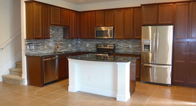 10005 EAGLE CREEK CENTER BOULEVARD, Orlando, FL 32832