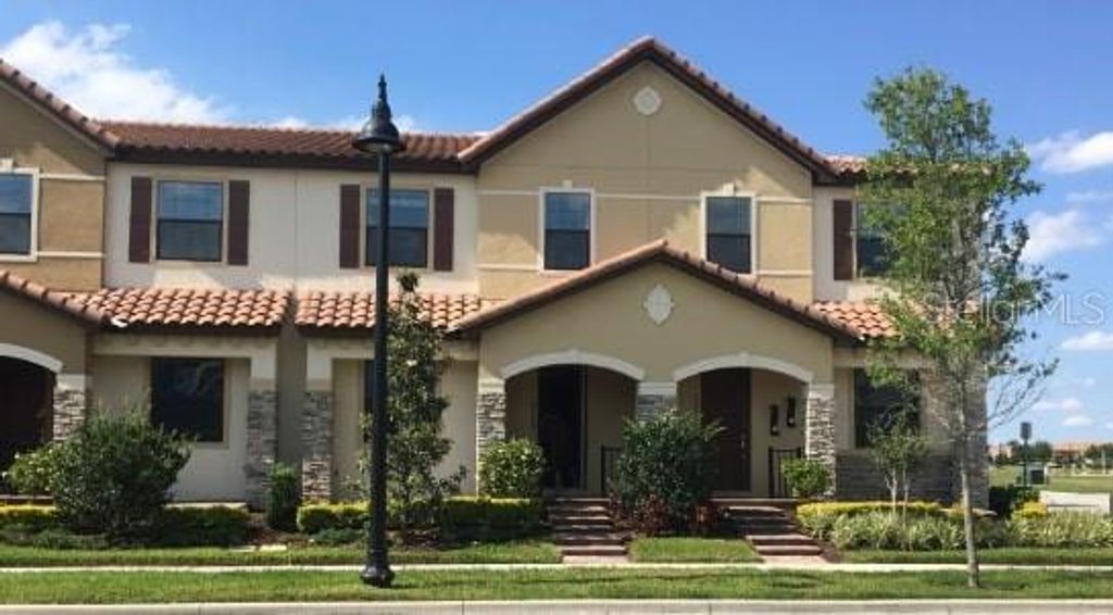 10005 EAGLE CREEK CENTER BOULEVARD, Orlando, FL 32832