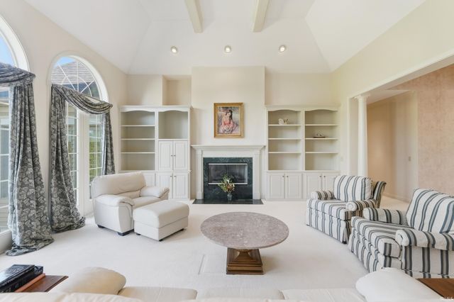 11136 Creekwood Court, Fort Wayne, IN 46814