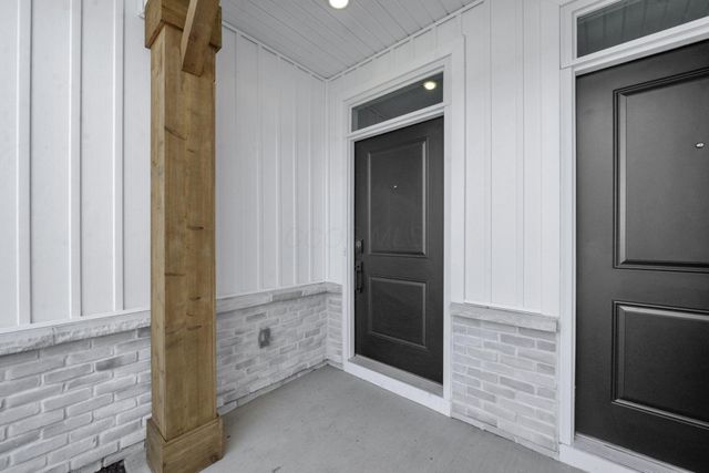 5515 Fawnsbury Court, Powell, OH 43065