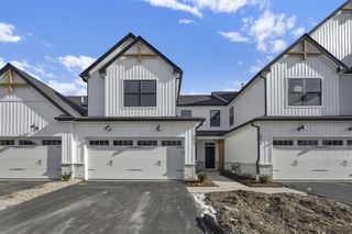 5515 Fawnsbury Court, Powell, OH 43065