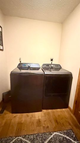 4105 S Hedgewood Drive, Bloomington, IN 47403