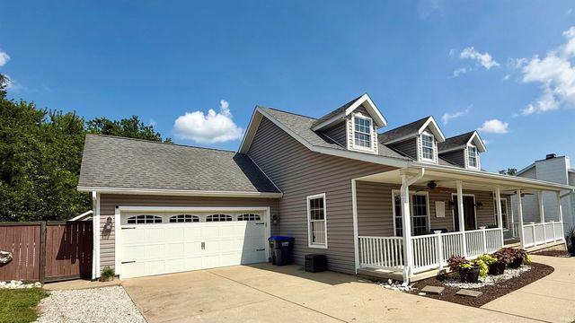 4105 S Hedgewood Drive, Bloomington, IN 47403