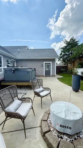 4105 S Hedgewood Drive, Bloomington, IN 47403