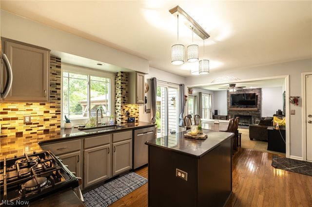 18717 Walnut Drive, Strongsville, OH 44149