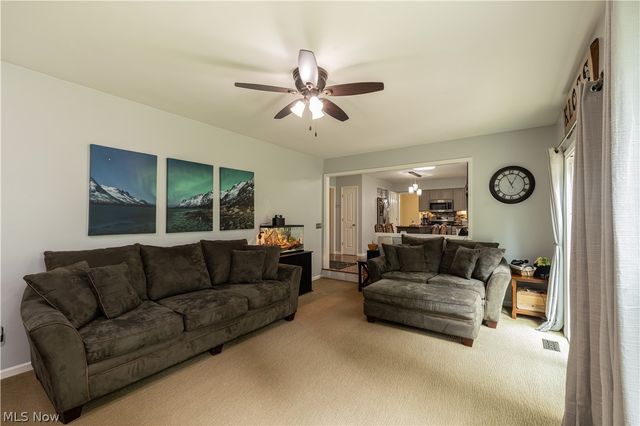 18717 Walnut Drive, Strongsville, OH 44149