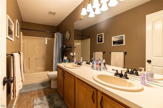 18717 Walnut Drive, Strongsville, OH 44149