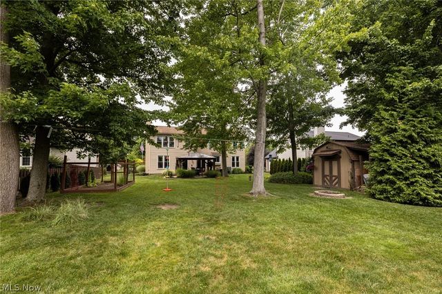 18717 Walnut Drive, Strongsville, OH 44149