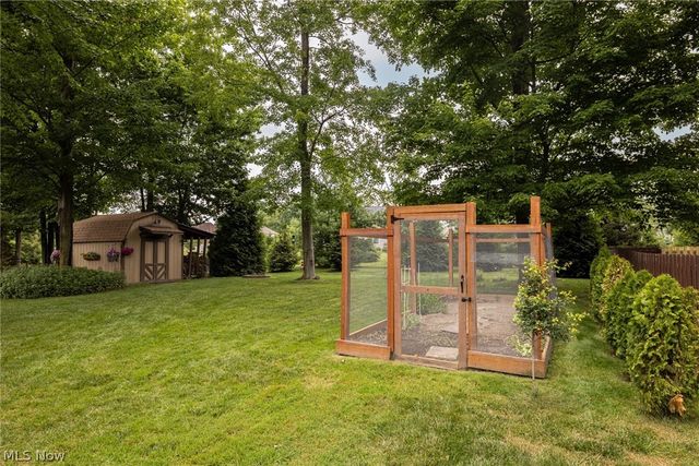 18717 Walnut Drive, Strongsville, OH 44149