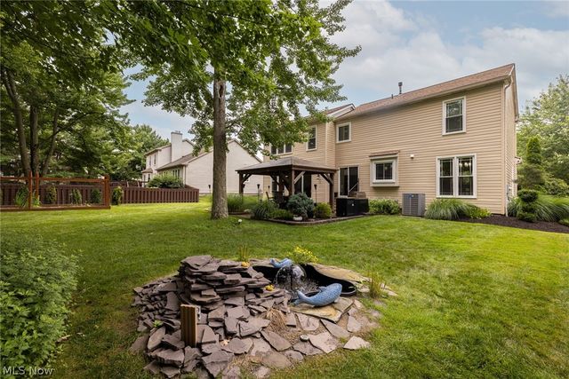 18717 Walnut Drive, Strongsville, OH 44149