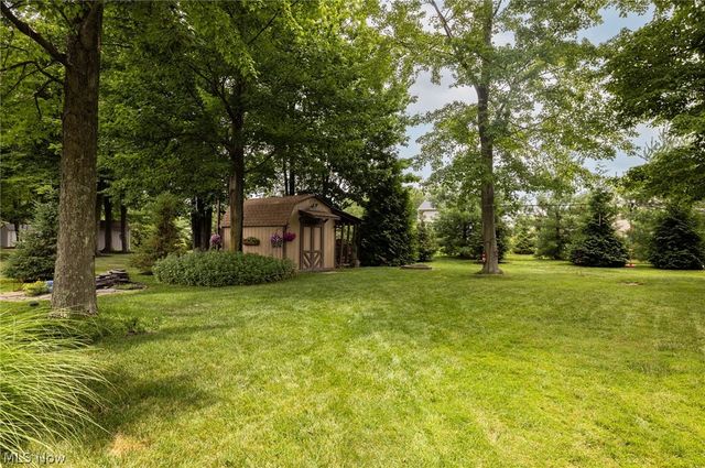 18717 Walnut Drive, Strongsville, OH 44149