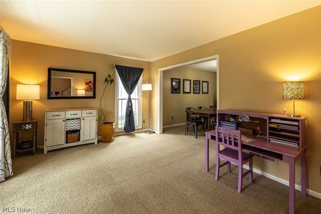 18717 Walnut Drive, Strongsville, OH 44149