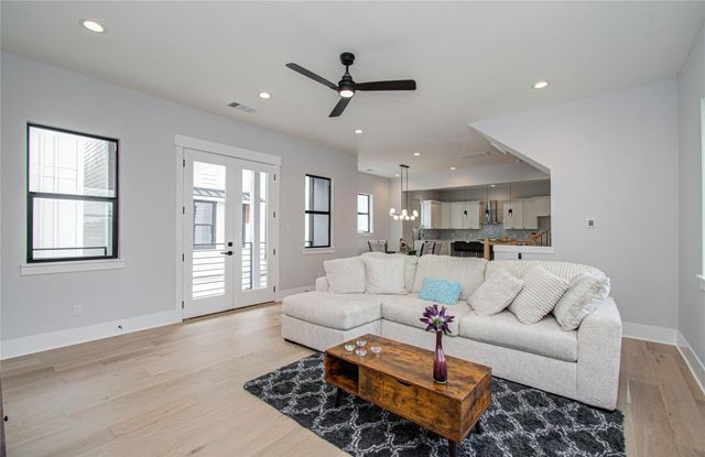 7016 Staffordshire Boulevard C, Houston, TX 77030
