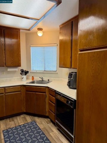 801 Dover, Hercules, CA 94547