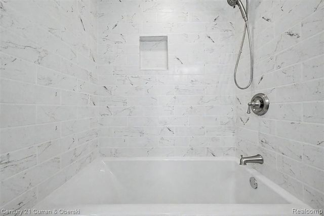 9263 Rosemont St Avenue, Detroit, MI 48228