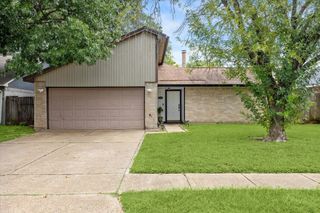 11526 Villa Heights Drive, Houston, TX 77066