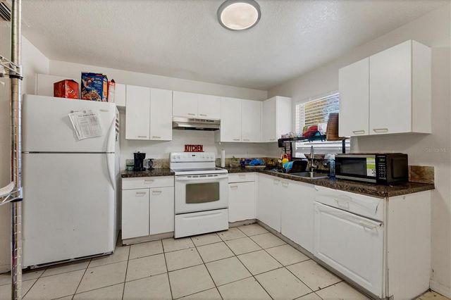 3600 CENTRAL AVENUE, Sarasota, FL 34234