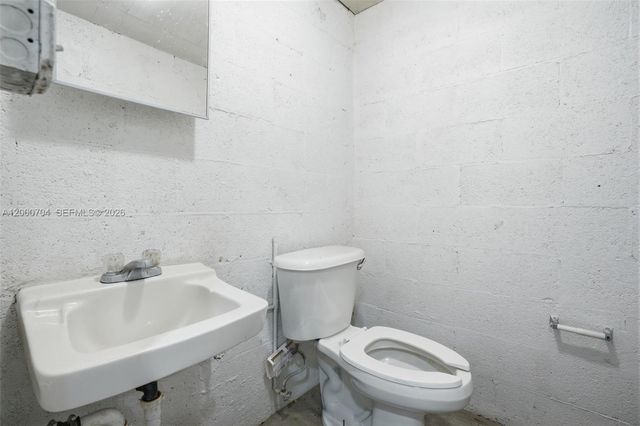 Commercial Kitchen For Sale In Hialeah Gardens, Hialeah Gardens, FL 33016