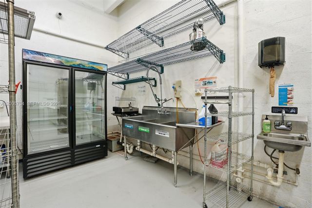 Commercial Kitchen For Sale In Hialeah Gardens, Hialeah Gardens, FL 33016
