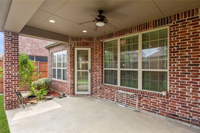 726 Sleepy Creek Drive, Frisco, TX 75036