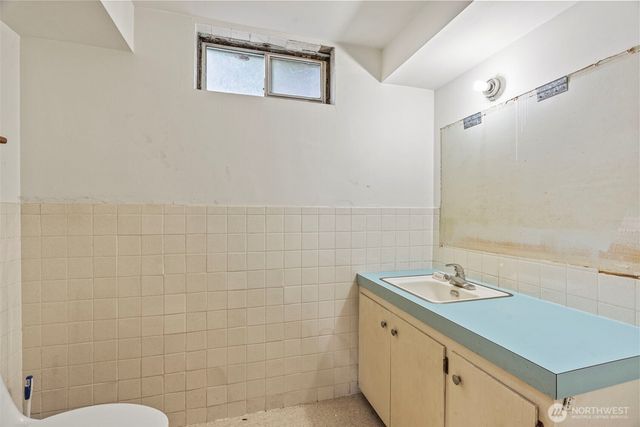 1241 Spruce Street, Longview, WA 98632