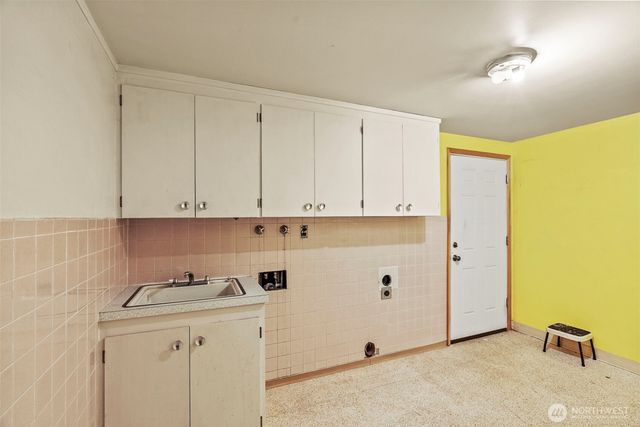 1241 Spruce Street, Longview, WA 98632