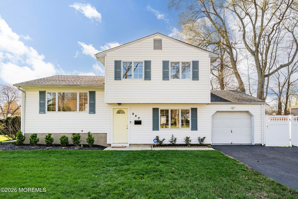 227 Wilson Avenue, Middletown, NJ 07748