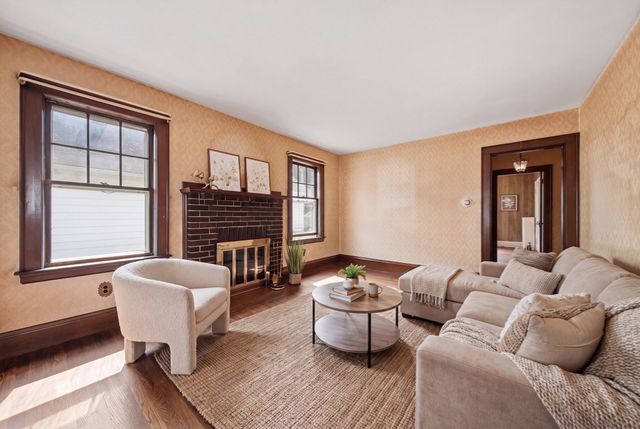 254 Lynnfield St, Lynn, MA 01904
