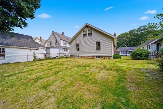 254 Lynnfield St, Lynn, MA 01904