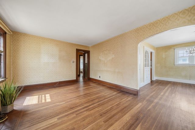 254 Lynnfield St, Lynn, MA 01904
