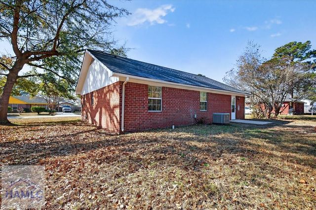 139 Sheila Drive, Hinesville, GA 31313