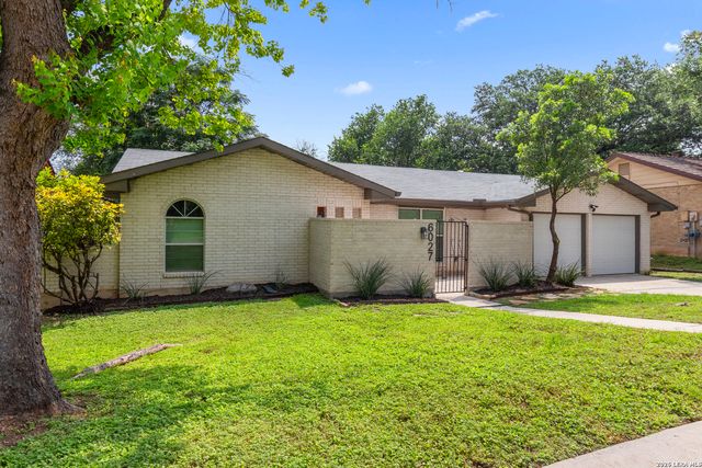 6027 FOREST SHADOW ST, San Antonio, TX 78240