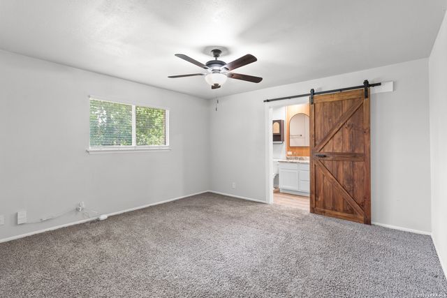 6027 FOREST SHADOW ST, San Antonio, TX 78240