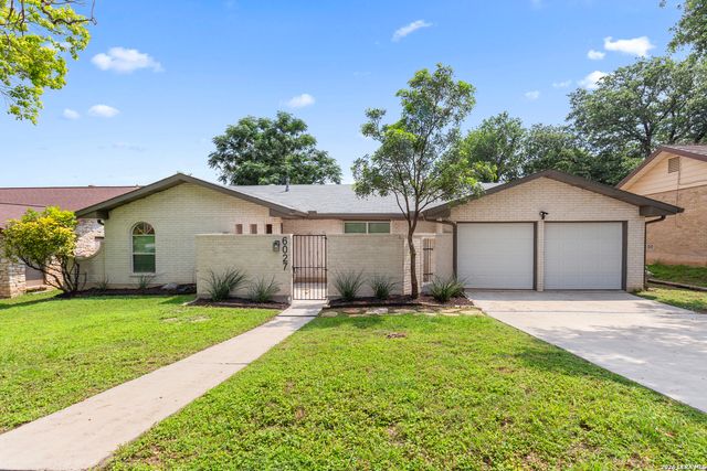 6027 FOREST SHADOW ST, San Antonio, TX 78240