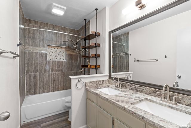 6027 FOREST SHADOW ST, San Antonio, TX 78240