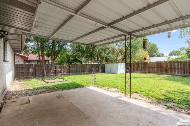 6027 FOREST SHADOW ST, San Antonio, TX 78240