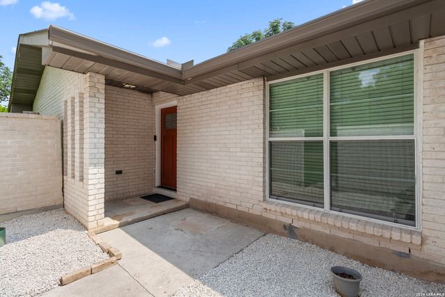 6027 FOREST SHADOW ST, San Antonio, TX 78240