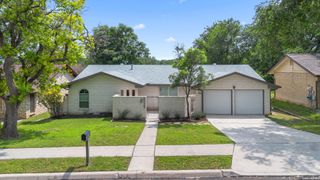 6027 FOREST SHADOW ST, San Antonio, TX 78240
