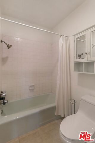 14315 Riverside Drive 210, Los Angeles, CA 91423