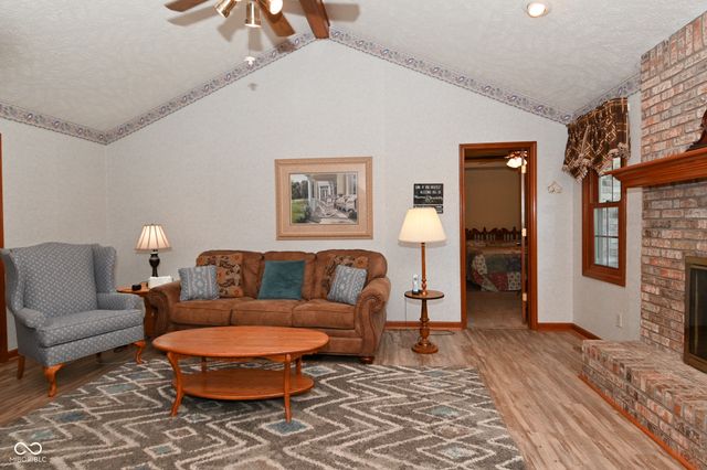 675 Caesar Drive, Avon, IN 46123