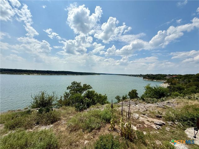 110 Cliffhouse Drive, Belton, TX 76513
